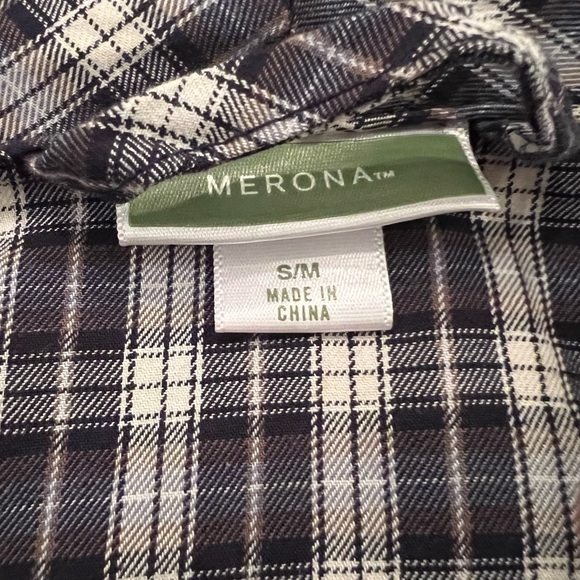 Men's Robe - Picture 2 of 8